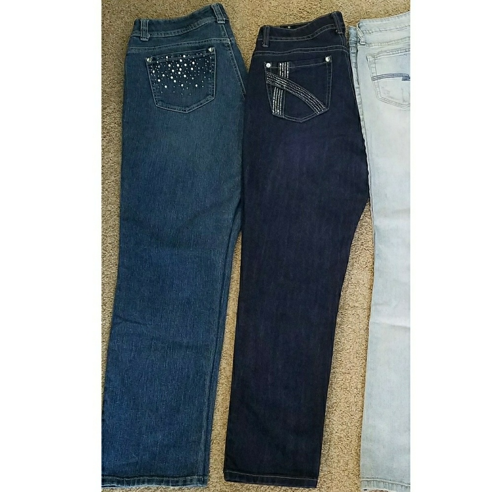2 PAIRS Style & Co Curvy Fit Jeans- great shape